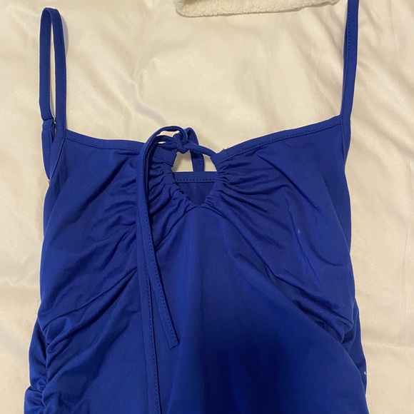 Blue mini dress with cutout - Picture 3 of 7